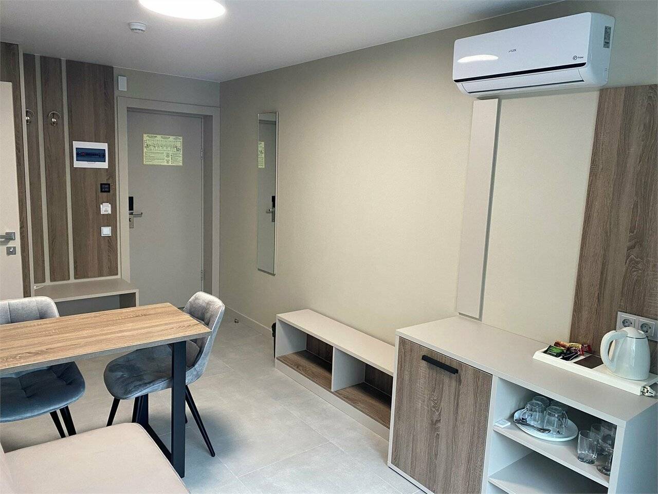 Фотографии номера Номер двухкомнатный комфорт в Хостеле Магнолия Сочи