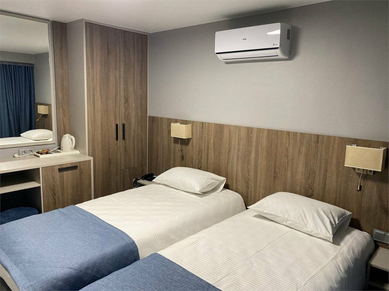 Фотографии номера Номер комфорт стандартный в Хостеле Магнолия Сочи