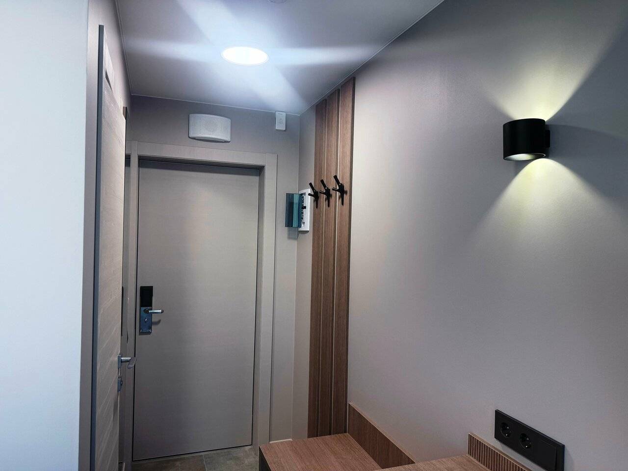 Фотографии номера Одноместный номер с балконом в Хостеле Магнолия Сочи