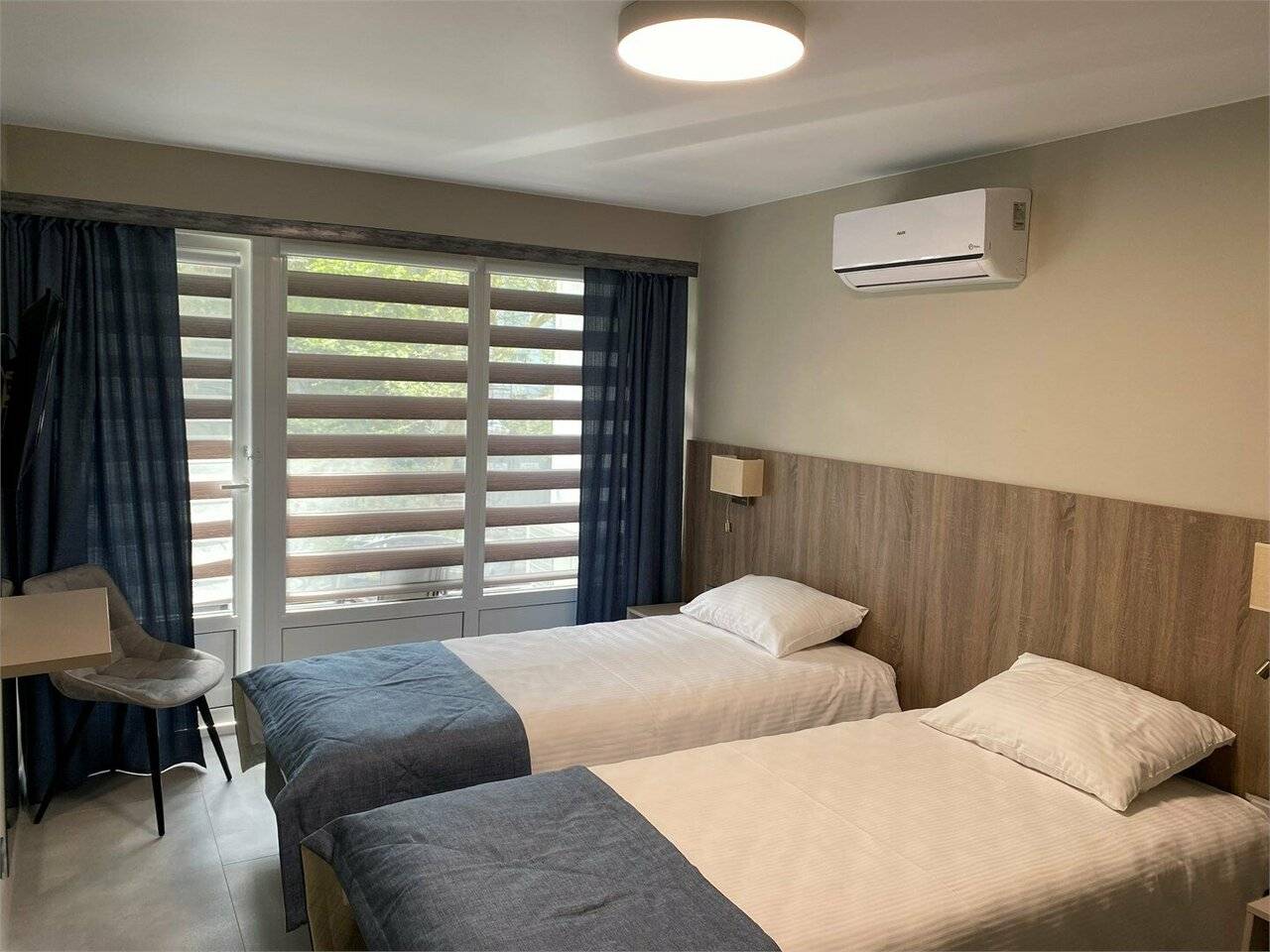 Фотографии номера Номер трехкомнатный комфорт в Хостеле Магнолия Сочи