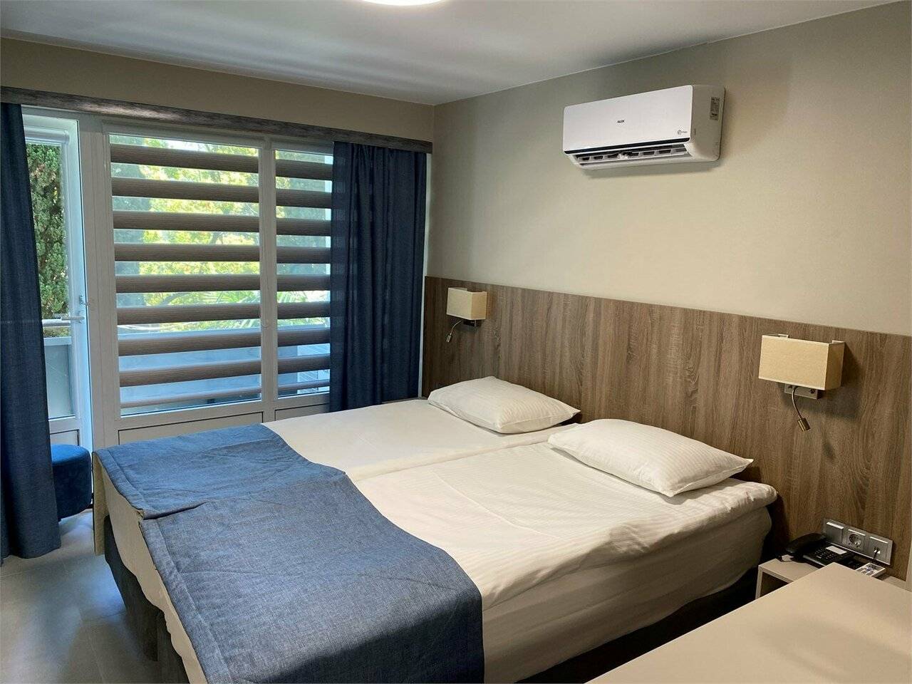 Фотографии номера Номер комфорт стандартный в Хостеле Магнолия Сочи