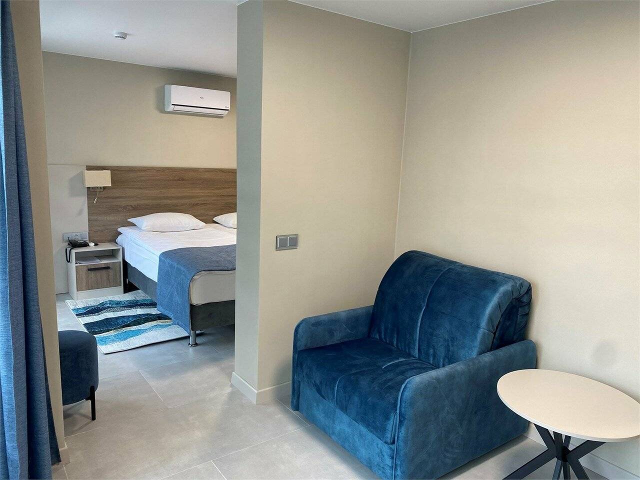 Фотографии номера Номер комфорт улучшенный в Хостеле Магнолия Сочи