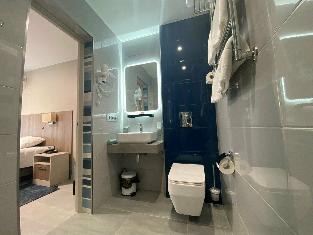 Фотографии номера Номер трехкомнатный комфорт в Хостеле Магнолия Сочи