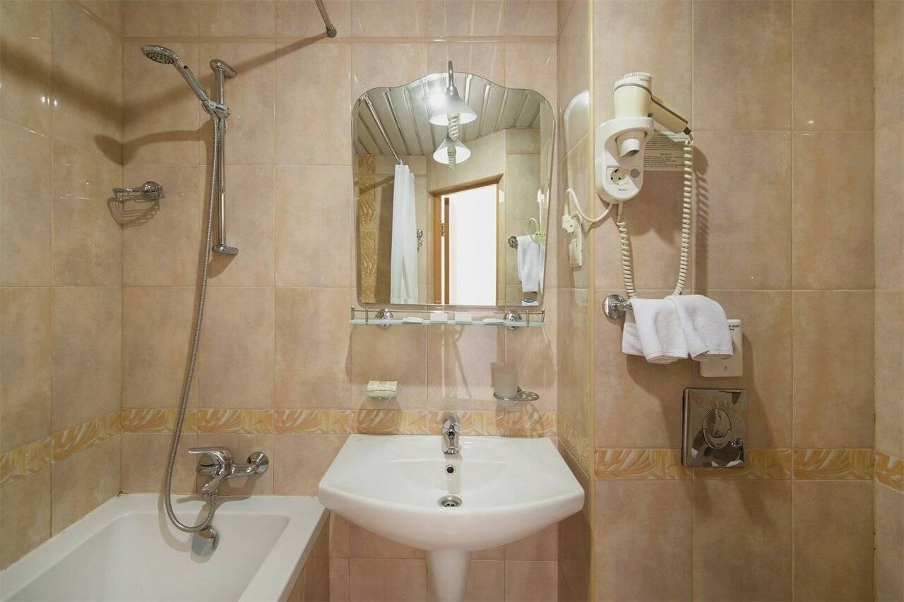 Фотографии номера Стандартный номер с двуспальной кроватью в Хостеле Магнолия Сочи