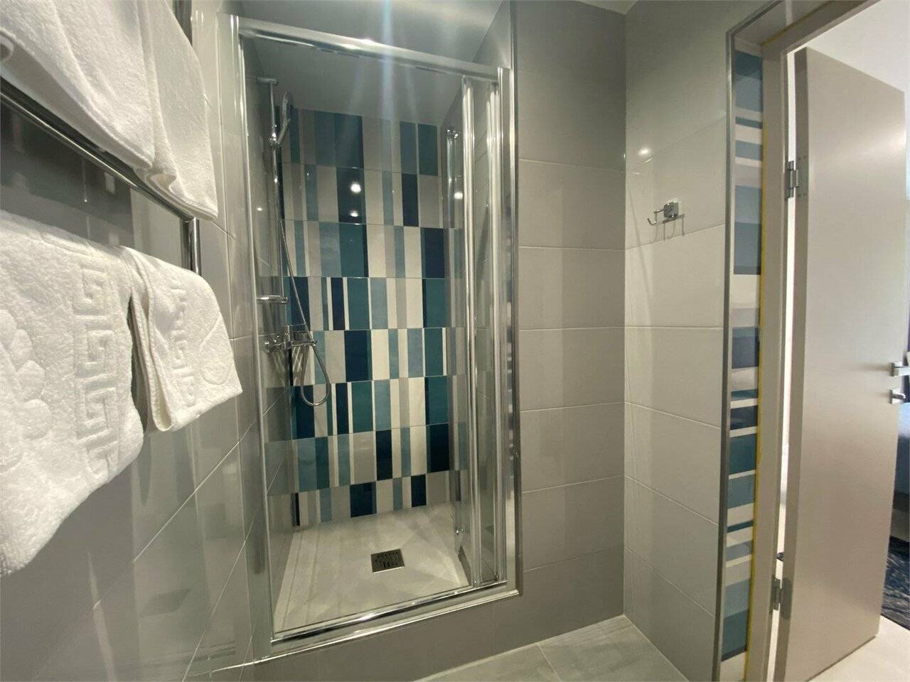 Фотографии номера Номер трехкомнатный комфорт в Хостеле Магнолия Сочи