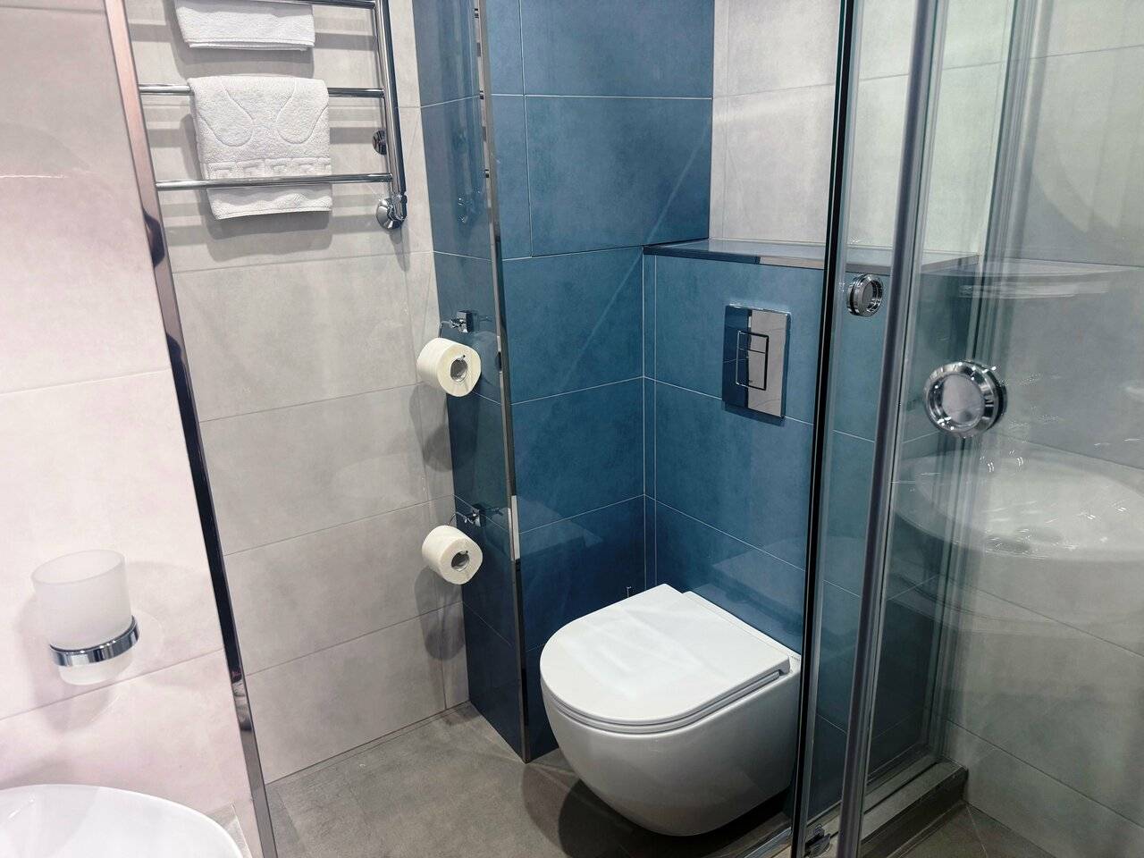 Фотографии номера Одноместный номер с балконом в Хостеле Магнолия Сочи