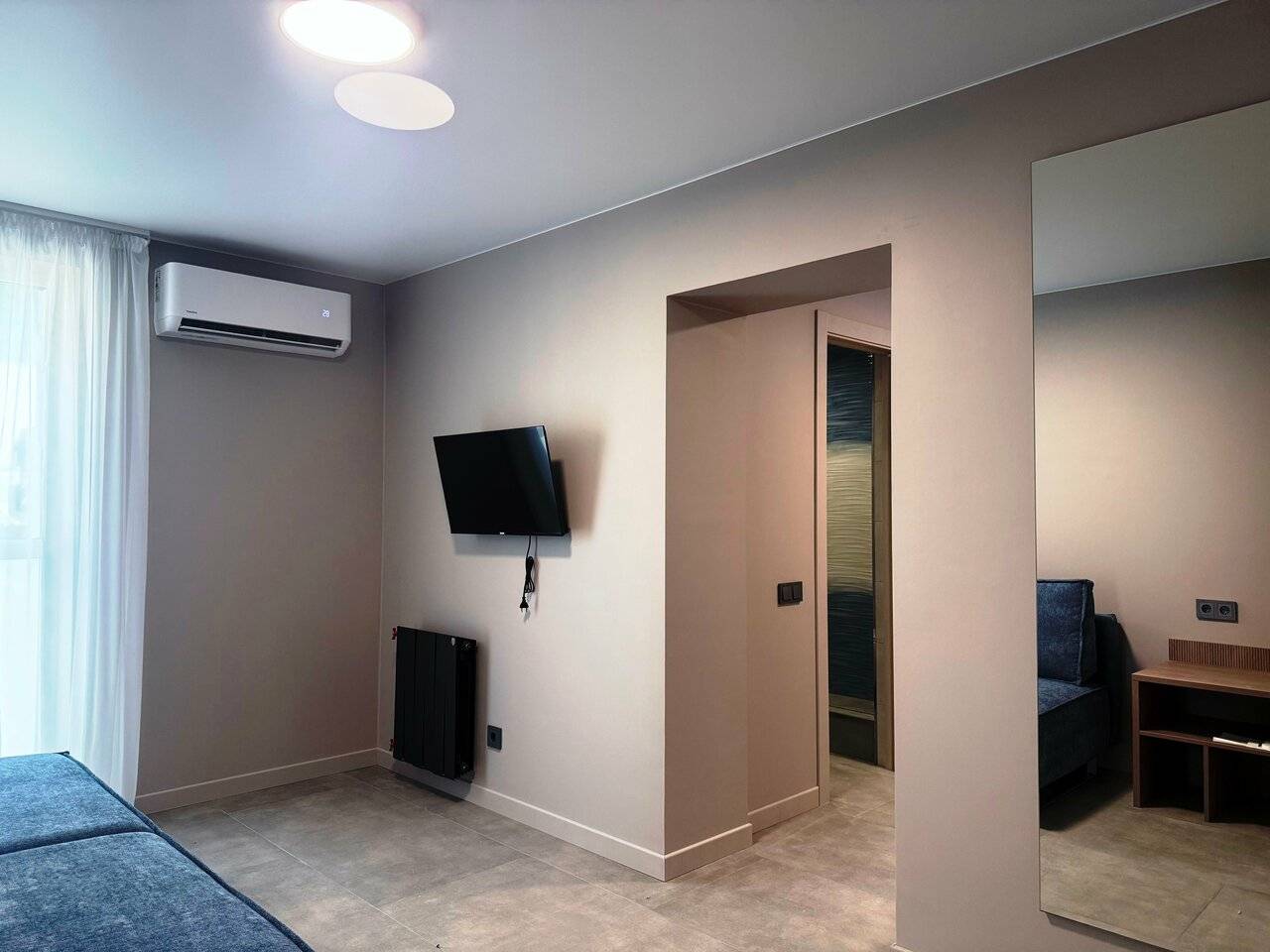 Фотографии номера Двухкомнатный люкс без балкона в Хостеле Магнолия Сочи