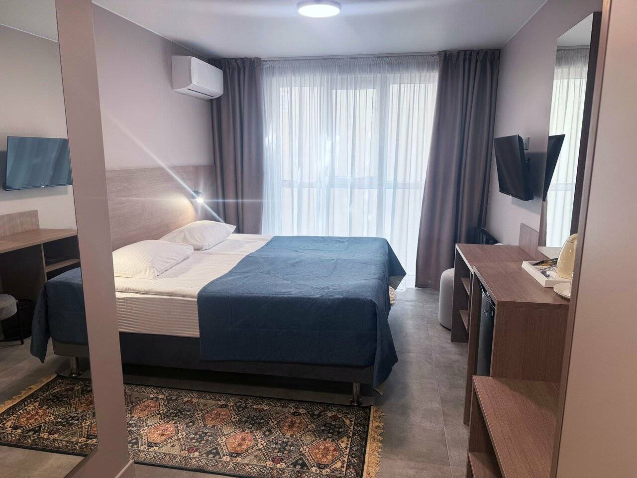 Фотографии номера Двухместный номер без балкона в Хостеле Магнолия Сочи