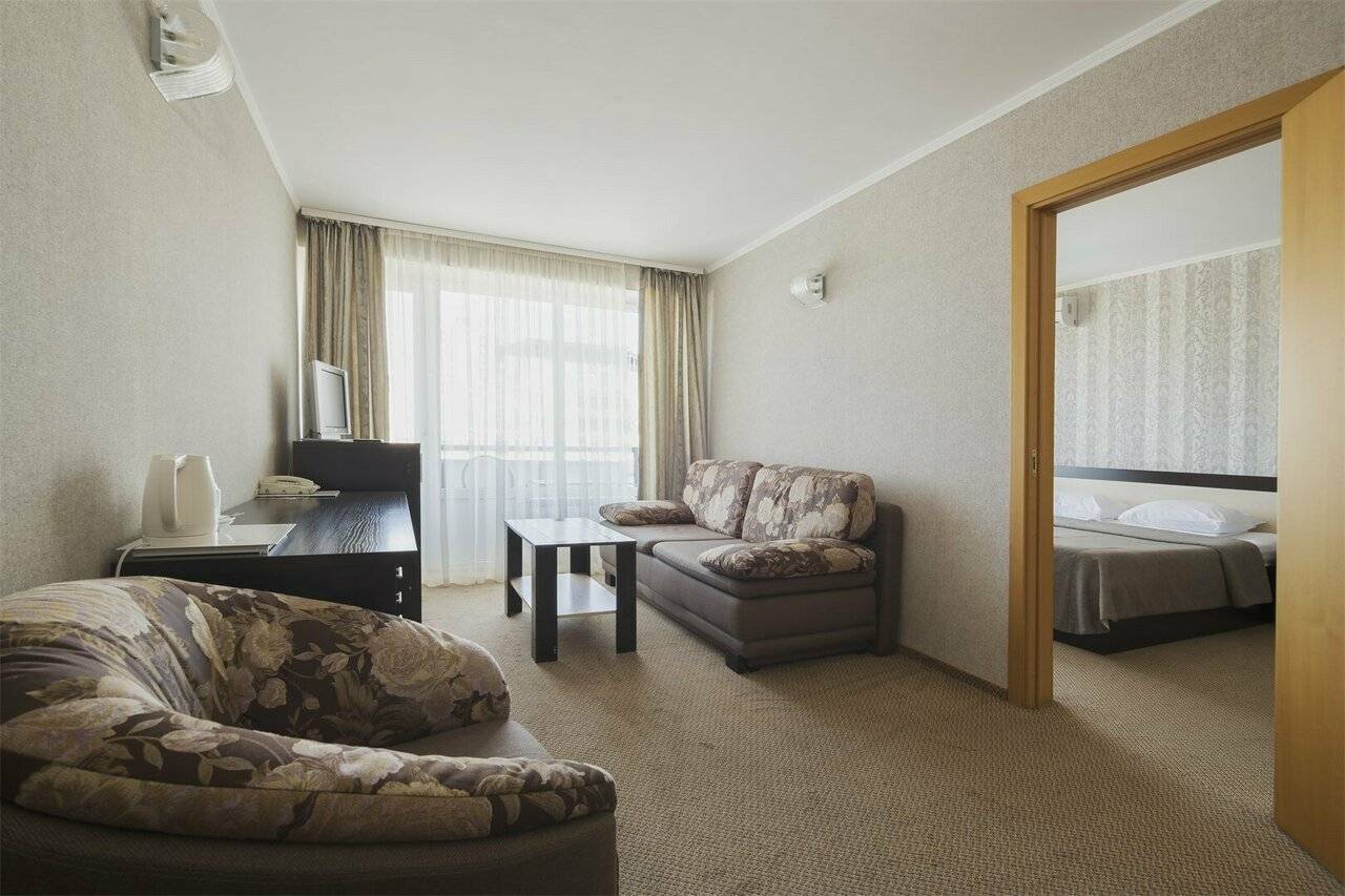 Фотографии номера Двухкомнатный номер в Хостеле Магнолия Сочи